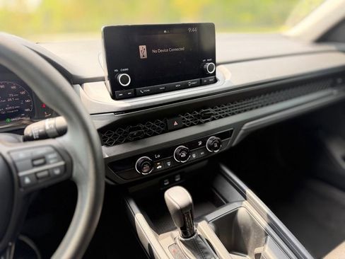 Used 2023 Honda Accord LX image 16