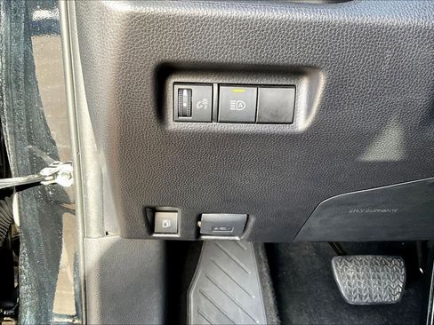 Used 2024 Toyota RAV4 XLE image 61