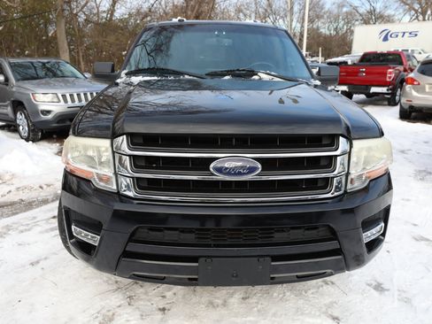 Used 2016 Ford Expedition EL XLT image 3