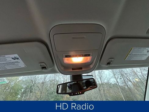 Used 2022 GMC Canyon Denali image 30