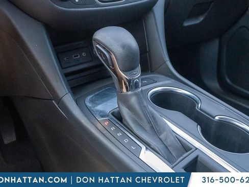 Used 2024 Chevrolet Equinox LT FWD image 12