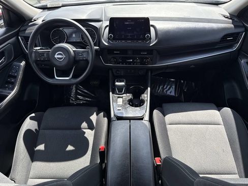 Certified 2024 Nissan Rogue SV FWD image 17