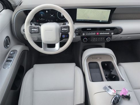 Used 2026 Hyundai Palisade SEL FWD image 31