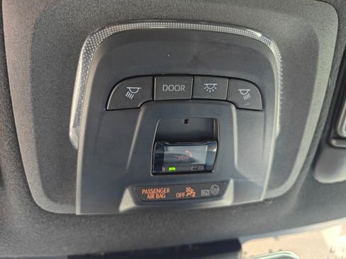 Used 2024 Toyota Corolla SE image 40