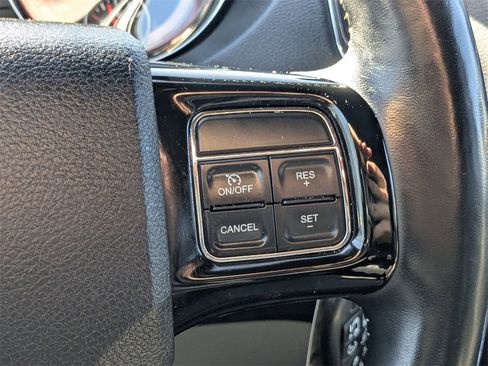 Used 2019 Dodge Grand Caravan SXT w/ Driver Convenience Group image 27