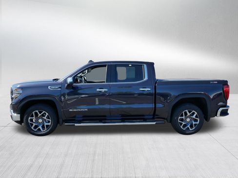 Used 2024 GMC Sierra 1500 SLT w/ SLT Premium Plus Package AWD/4WD image 4