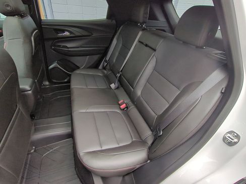 Certified 2025 Chevrolet TrailBlazer RS w/ Convenience Package image 25