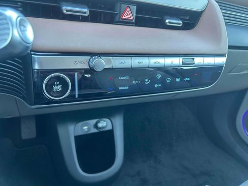 Used 2024 Hyundai Ioniq 5 Limited image 27