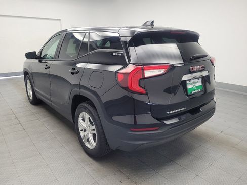 Used 2024 GMC Terrain SLE FWD image 5