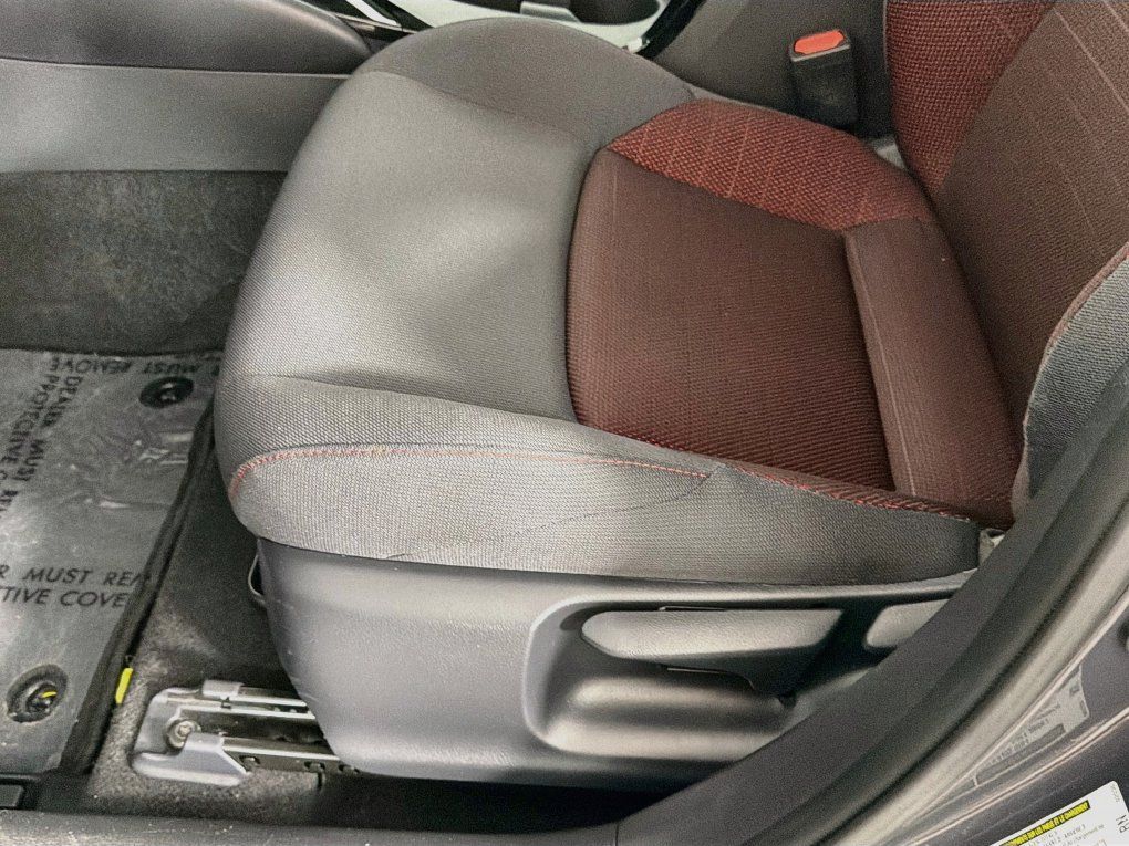 Used 2025 Toyota Corolla SE FWD image 24
