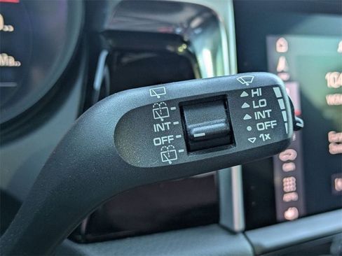 Used 2022 Porsche Macan image 24