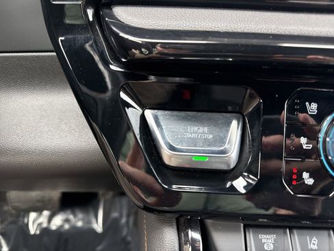 Used 2024 GMC Sierra 2500 AT4 w/ AT4 Preferred Package image 24