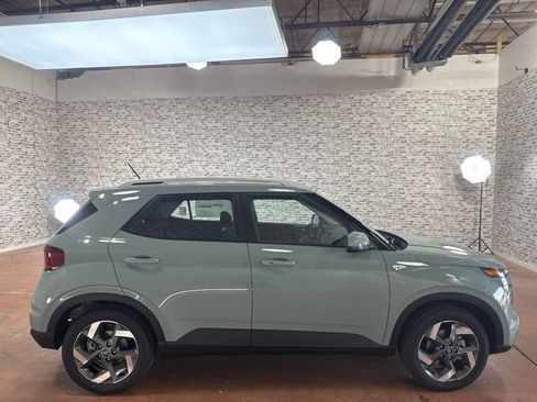 New 2026 Hyundai Venue SEL FWD image 8
