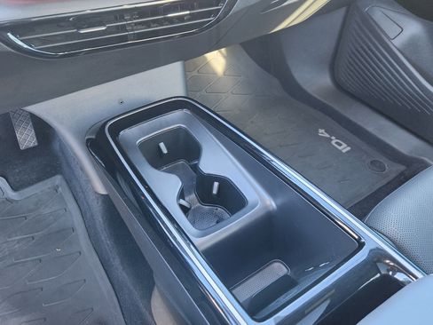 Certified 2023 Volkswagen ID.4 Pro S image 13