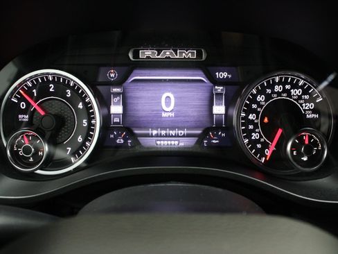 Used 2020 RAM 1500 Big Horn AWD/4WD image 40