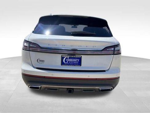 Used 2023 Lincoln Nautilus Reserve w/ Equipment Group 201A image 8
