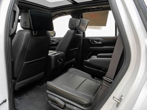 Used 2021 Chevrolet Tahoe High Country w/ Premium Package RWD image 32