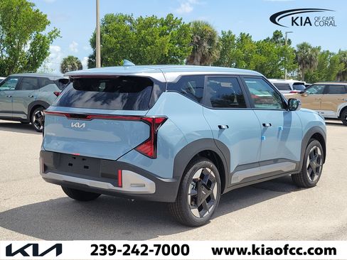 New 2027 Kia Seltos S FWD image 6