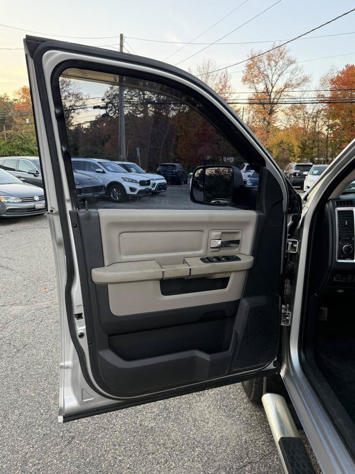 Used 2011 RAM 2500 SLT w/ Luxury Group AWD/4WD image 20