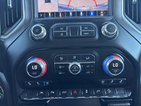 Used 2022 GMC Sierra 1500 AT4 w/ AT4 Premium Package image 21