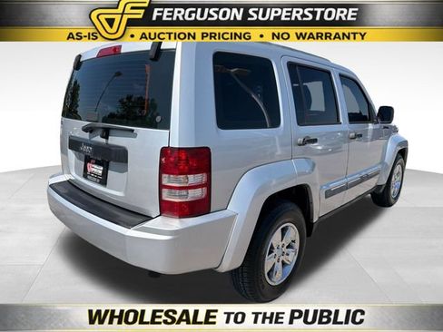 Used 2011 Jeep Liberty Sport RWD image 7
