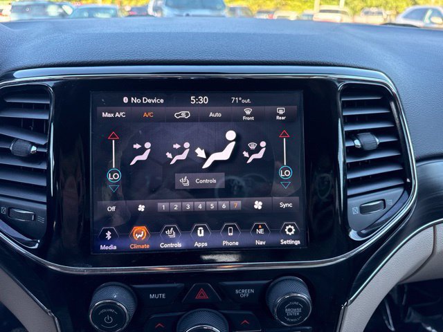 Used 2019 Jeep Grand Cherokee Limited AWD/4WD image 20