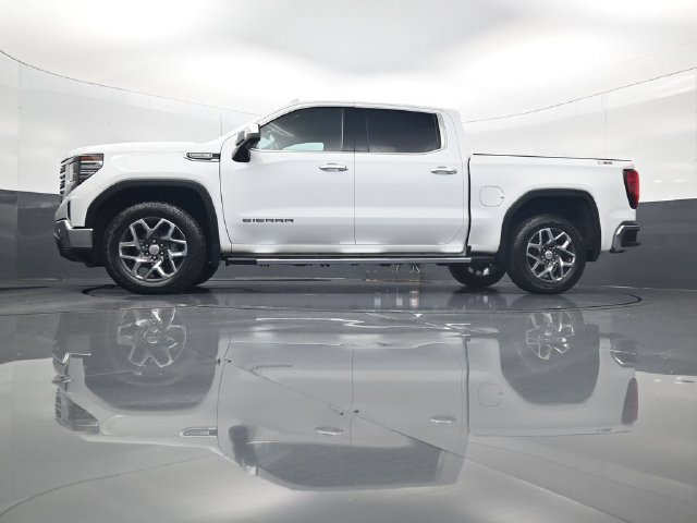 Used 2023 GMC Sierra 1500 SLT w/ SLT Premium Plus Package AWD/4WD image 28