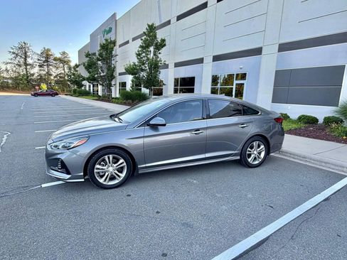 Used 2018 Hyundai Sonata Limited FWD image 3