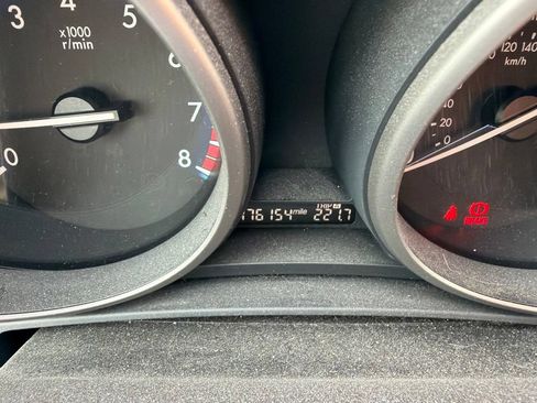 Used 2012 MAZDA MAZDA3 i Touring FWD image 28