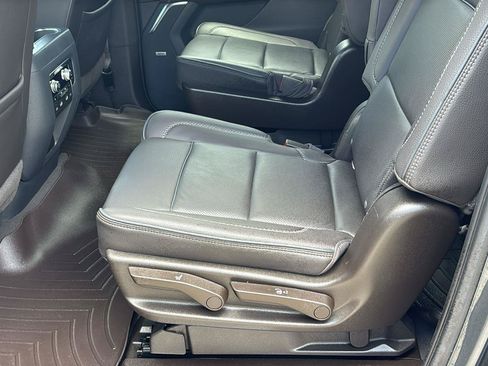 Certified 2021 GMC Yukon XL Denali w/ Denali Premium Package RWD image 17