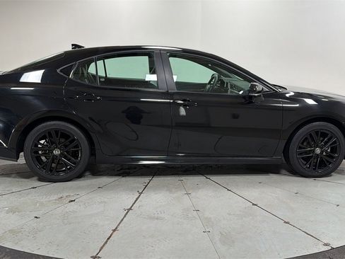 Certified 2025 Toyota Camry SE image 6