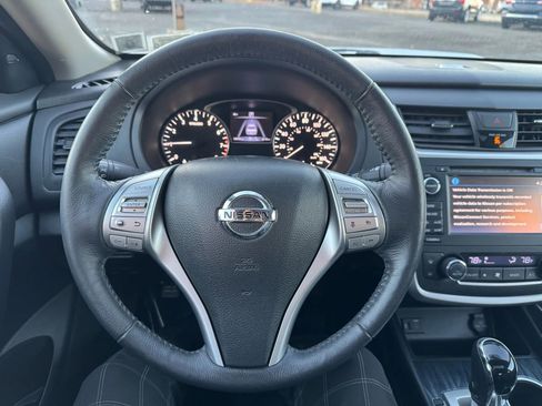 Used 2016 Nissan Altima 2.5 SL w/ 2.5 Technology Package image 23