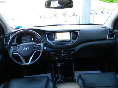 Used 2016 Hyundai Tucson Limited w/ Option Group 03 image 19