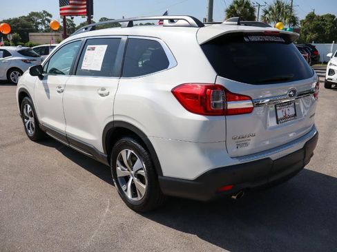 Used 2019 Subaru Ascent Premium AWD/4WD image 3