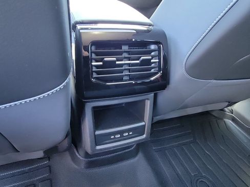 Used 2023 Volkswagen ID.4 Pro S Plus RWD image 21