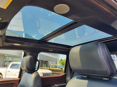 Used 2023 Ford F150 Lariat w/ Equipment Group 502A High image 7