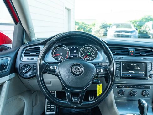 Used 2017 Volkswagen Golf Alltrack S AWD/4WD image 13
