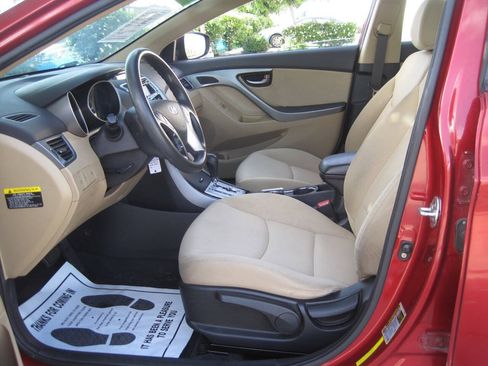 Used 2012 Hyundai Elantra GLS w/ Preferred Pkg 3 FWD image 17