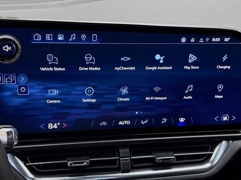 New 2026 Chevrolet Equinox EV LT image 17