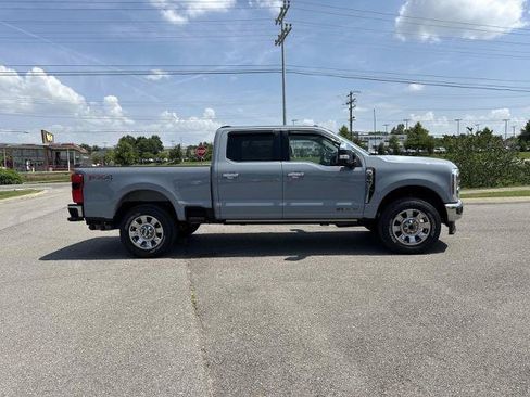 Certified 2024 Ford F250 Lariat w/ Lariat Ultimate Package AWD/4WD image 4