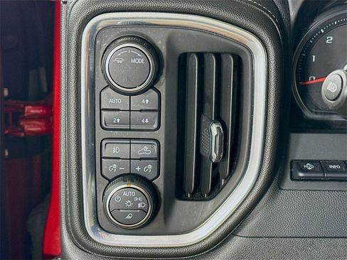 Used 2022 Chevrolet Silverado 1500 LTZ w/ Technology Package image 20