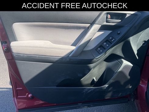 Used 2014 Subaru Forester 2.5i Premium w/ All-Weather Package image 13