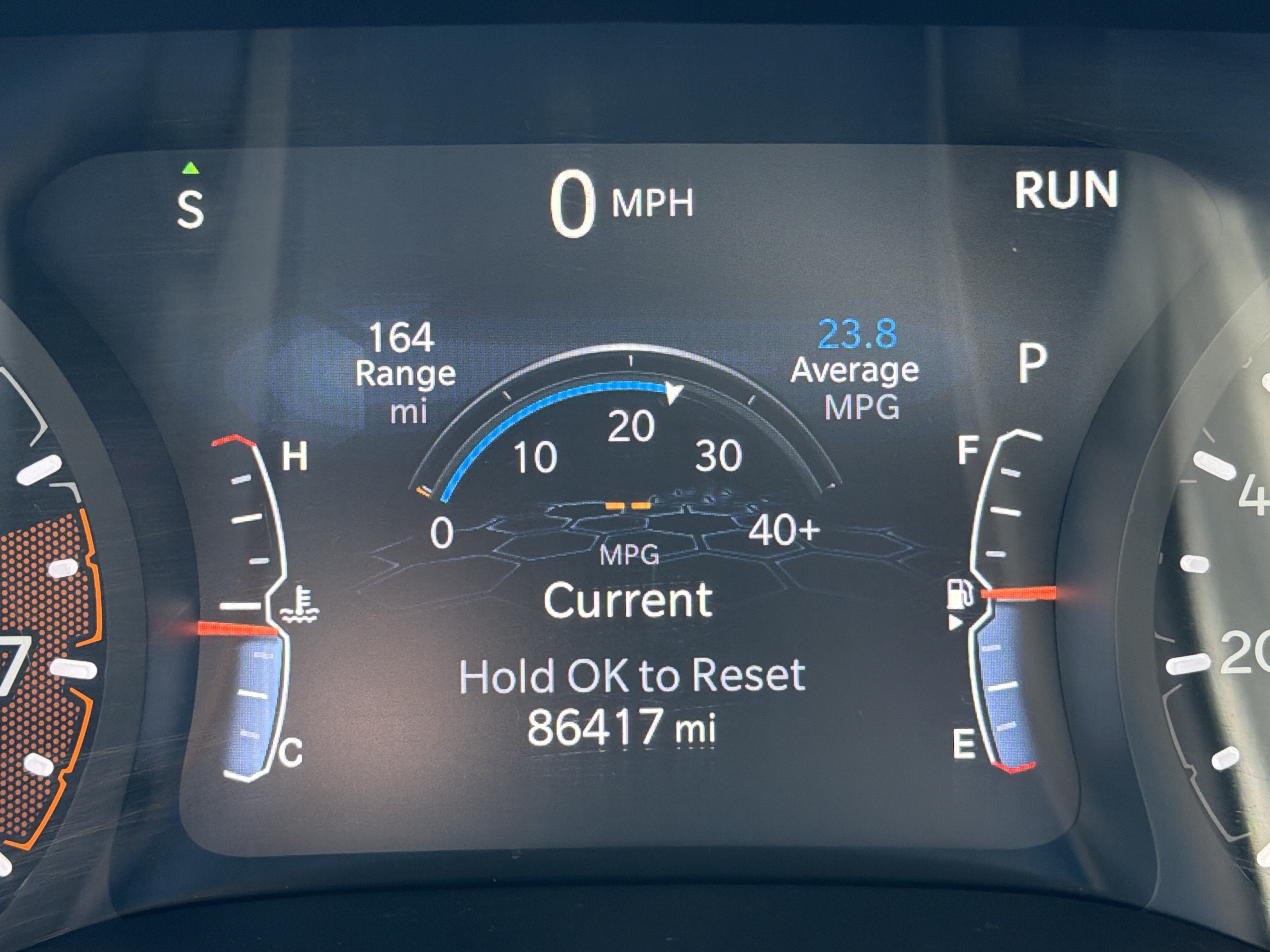 Used 2024 Jeep Compass Latitude AWD/4WD image 2