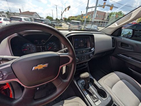 Used 2020 Chevrolet Colorado W/T w/ WT Convenience Package image 19