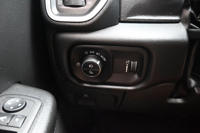 Used 2023 RAM 1500 Big Horn AWD/4WD image 13
