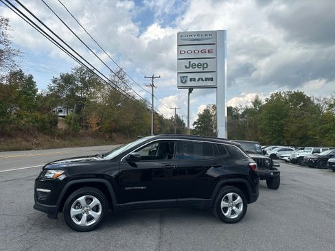 Used 2021 Jeep Compass Latitude w/ Sun and Sound Group image 35
