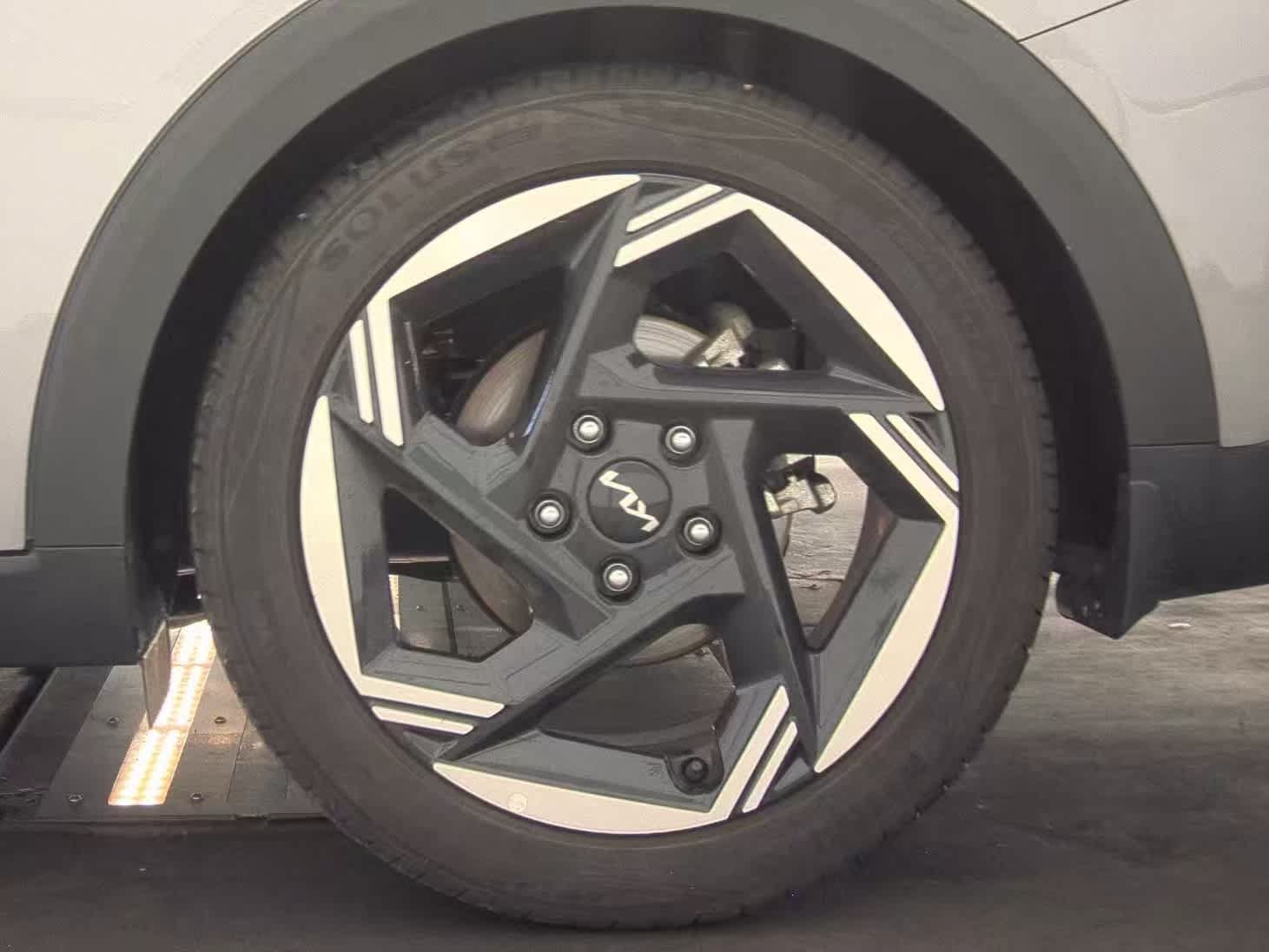Used 2025 Kia K4 EX FWD image 11