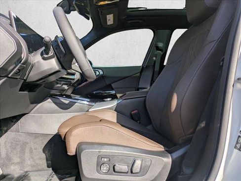 Used 2026 BMW X3 xDrive30i w/ Premium Package AWD/4WD image 4