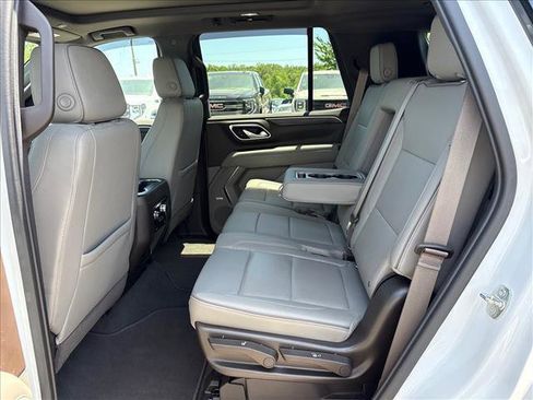 Certified 2021 GMC Yukon SLT AWD/4WD image 8