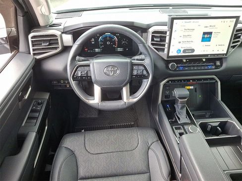 Used 2024 Toyota Tundra Limited image 11